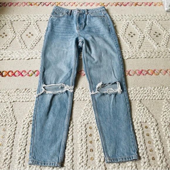 Topshop Distressed High Rise Mom Jean - Picture 1 of 10